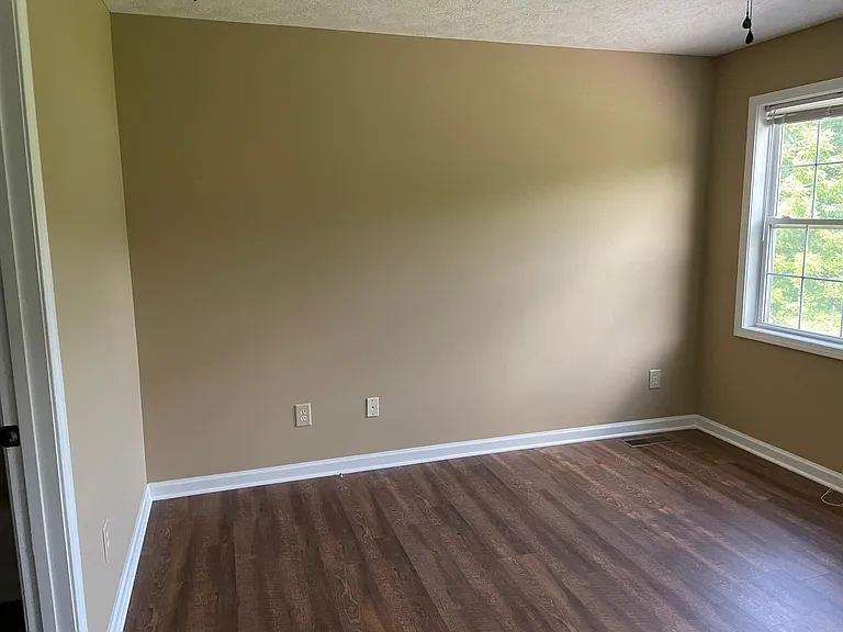 928 Nottingham Dr — Photo 22
