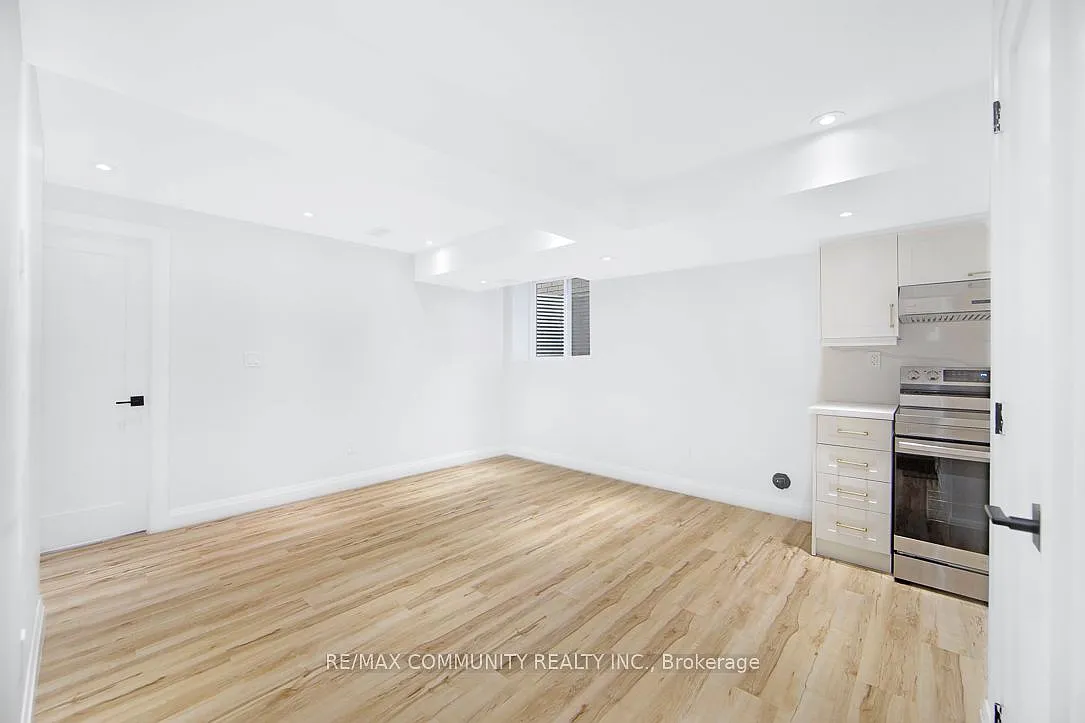 2 bed, $1,990 — Photo 3
