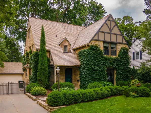 3160 S 31st St, Lincoln, NE 68502