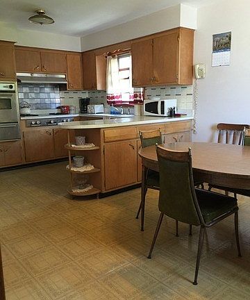 3rd image of 7634 Lavergne Ave