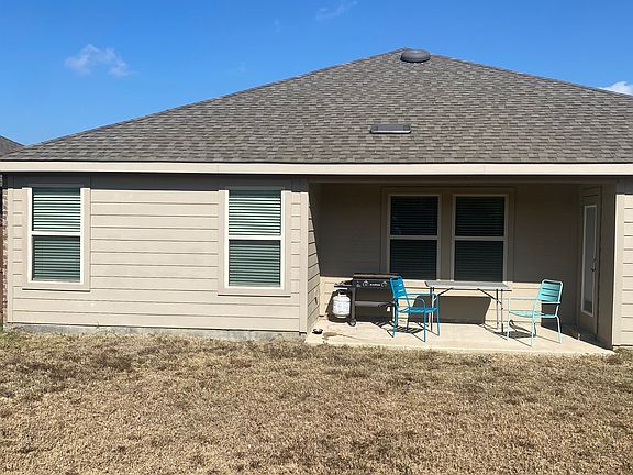 3rd image of 968 Glover Dr
