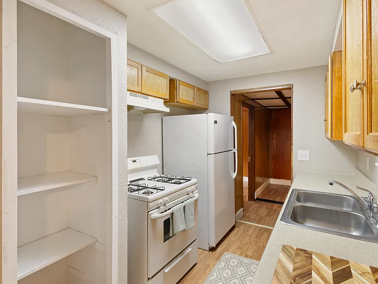 407 Cicero Dr — Photo 7