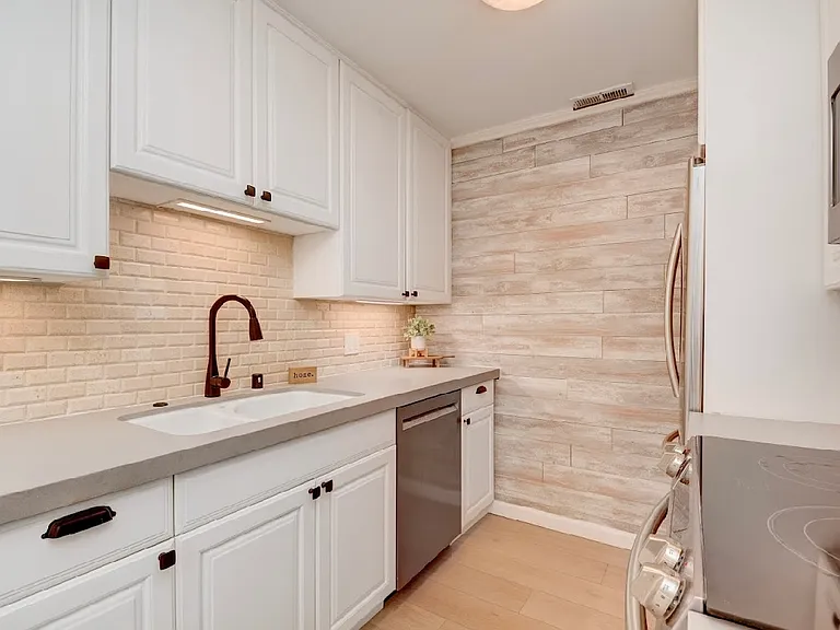 6314 Friars Rd #212 — Photo 15
