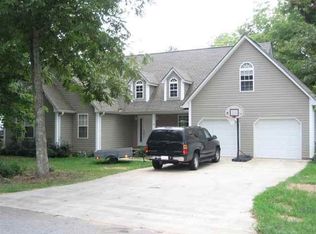 105 Garrett St, Fountain Inn, SC 29644