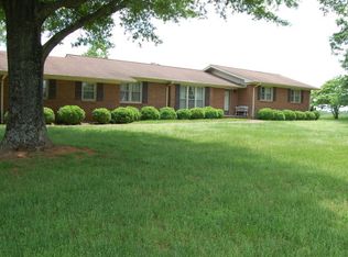 2011 Us Highway 158 W, Yanceyville, NC 27379