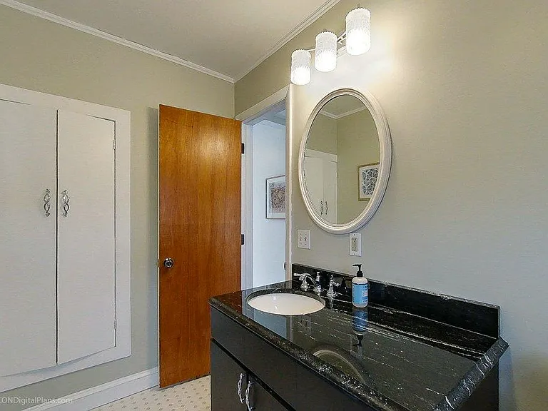 16 Robinson St — Photo 25