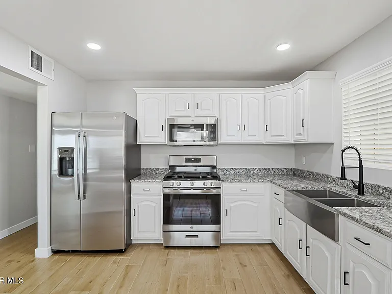 3408 Hixson St — Photo 5