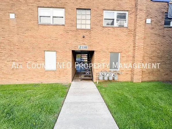 2116 Market Ave N APT 2, Canton, OH 44714