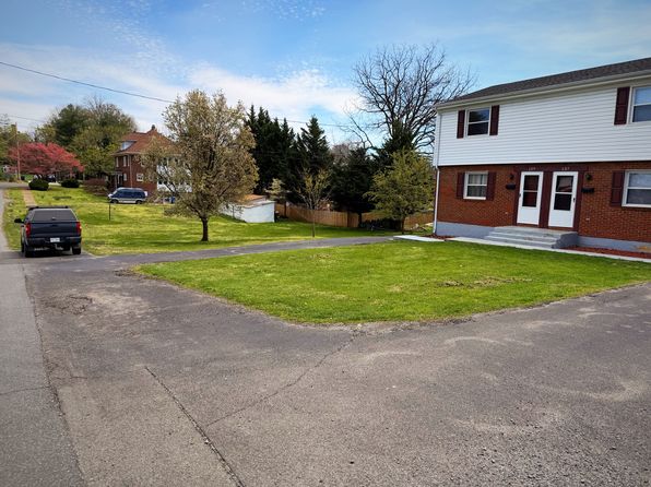 137 Princeton Cir NE #1