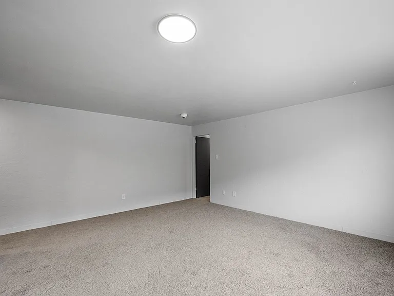 2117 Brownsville Road — Photo 43