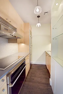 Sold by Prime Manhattan | media 12