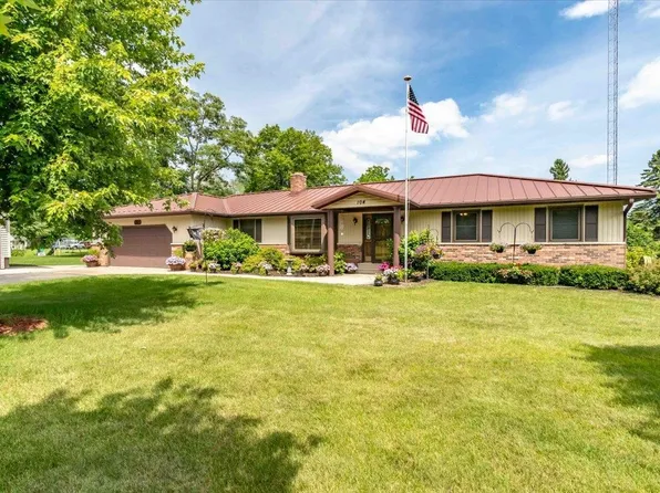 104 S 2nd St, Coloma, WI 54930