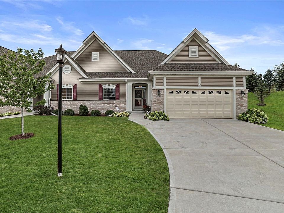 1st image of 2406 Kayla DRIVE
