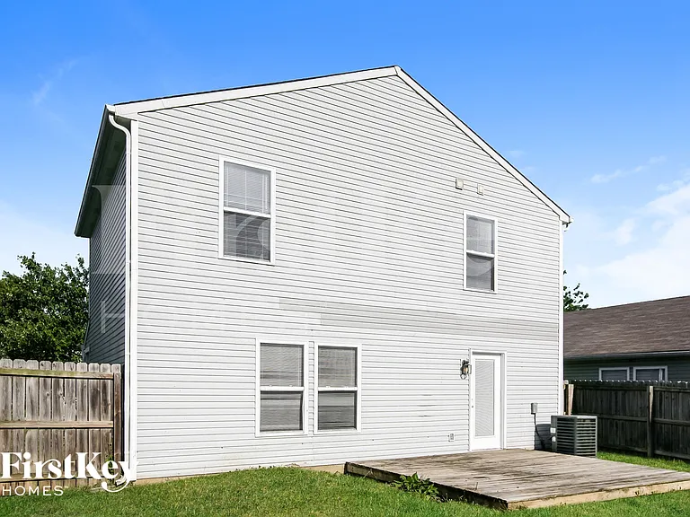 6321 Monteo Dr — Photo 15