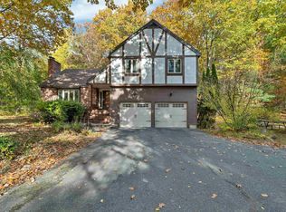 11 Teague Dr, Salem, NH 03079