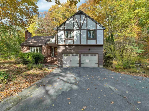 11 Teague Drive, Salem, NH 03079