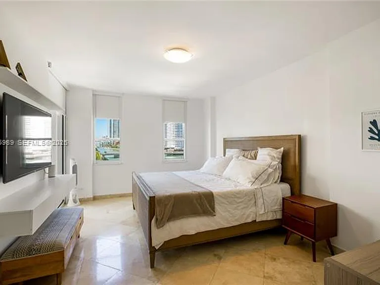 701 Brickell Key Blvd #512 — Photo 16