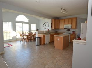 13 Ridge Wood Dr, Monroe, OH 45050