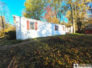 2095 King Rd, Forestville, NY 14062