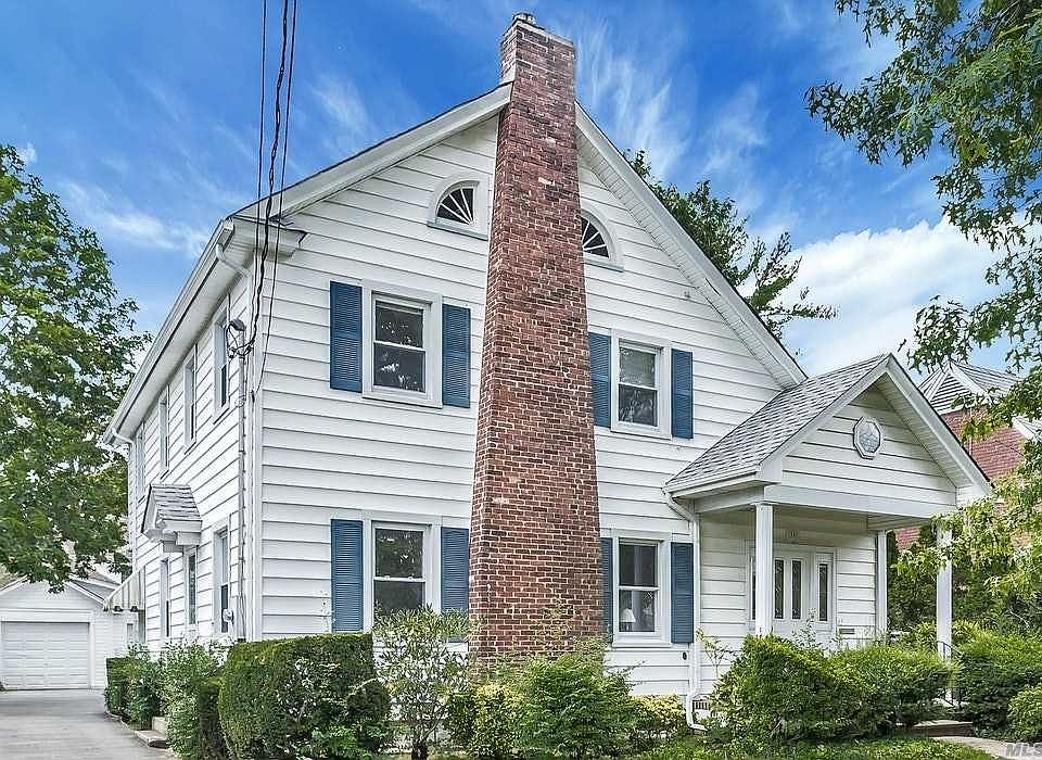 2nd image of 70 Pine St