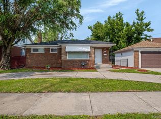 15061 Woodmont Ave, Detroit, MI 48227