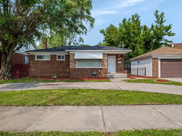 15061 Woodmont Ave, Detroit, MI 48227