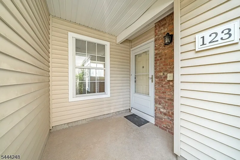2 bed, 2.0 bath, $2,750 — Photo 4