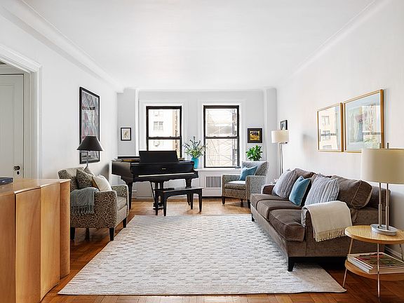 2nd image of 875 W End Ave APT 6E