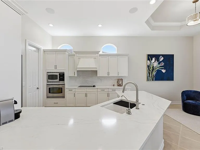8950 Shenendoah Cir — Photo 17
