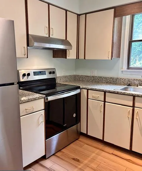 16 Colgate Dr — Photo 7