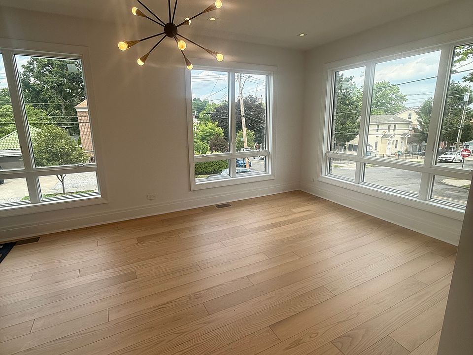 1st image of 15 Aqueduct Ave #1