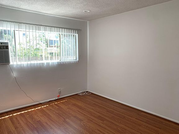 3rd image of 1220 N Ogden Dr APT 7