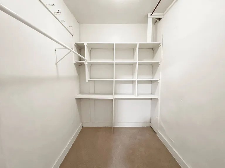 Holden Street Apartments — Photo 13