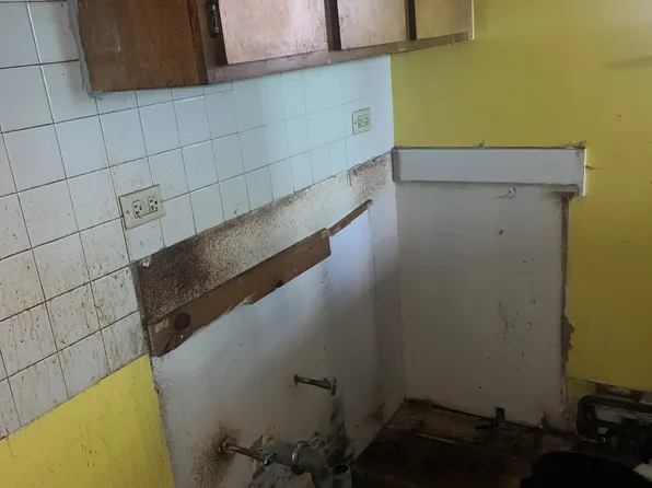 18 East 132nd Street image 6 of 11