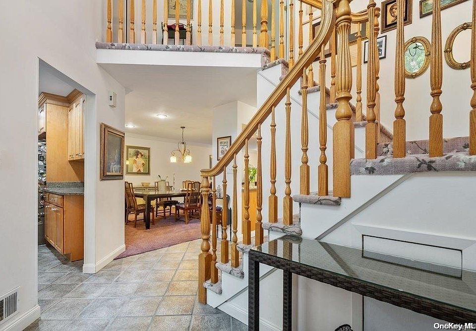 1st image of 5 Meadowood Drive #5