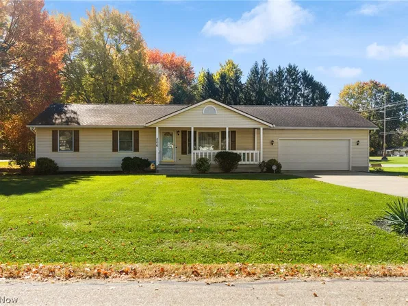 306 Cheshire Rd, Akron, OH 44319
