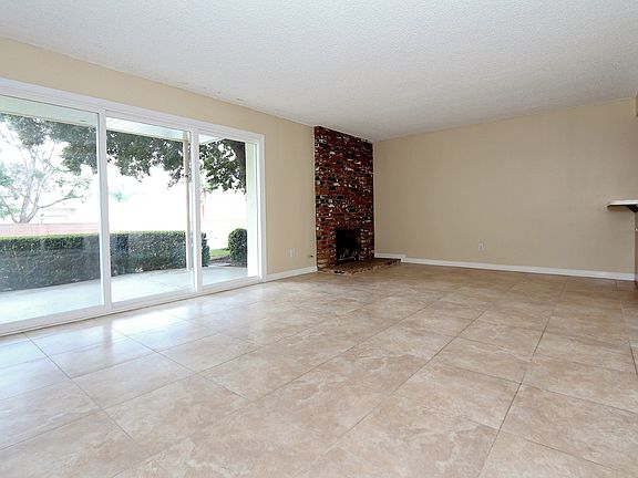 4th image of 23057 Nadine Cir #A-554