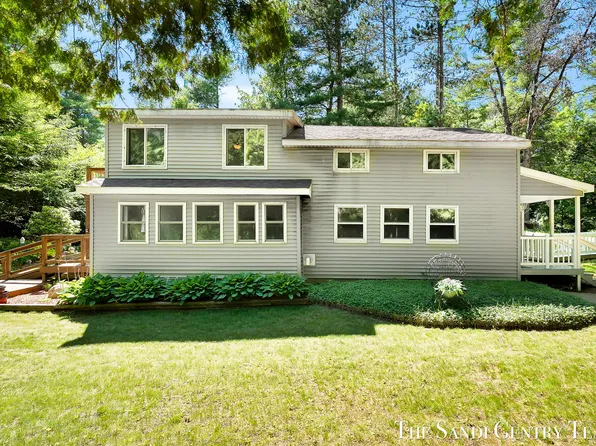 1360 E Bigelow Creek Trl, Newaygo, MI 49337