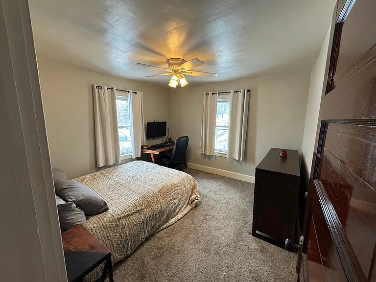92 Fairview Ave — Photo 4