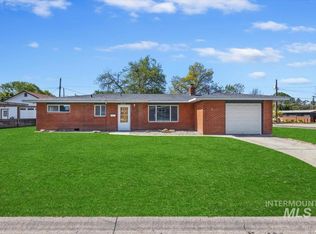 4011 W Greenbrier Dr, Boise, ID 83705