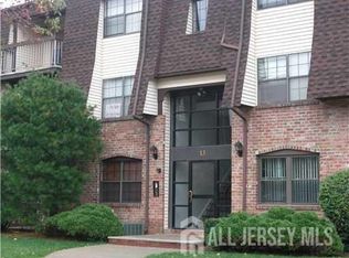 1301 Green Hollow Dr, Iselin, NJ 08830