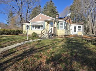 18 Fairview Ave, Dudley, MA 01571