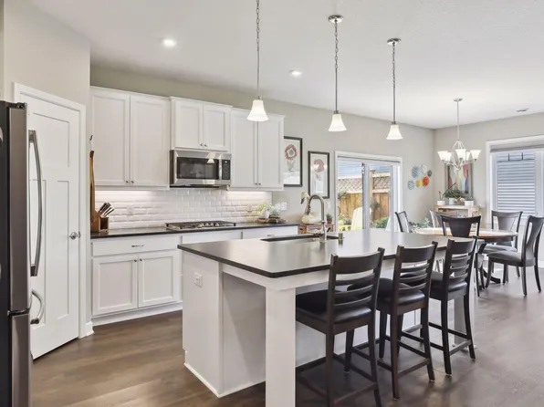 980 Spruce St, Newport, MN 55055