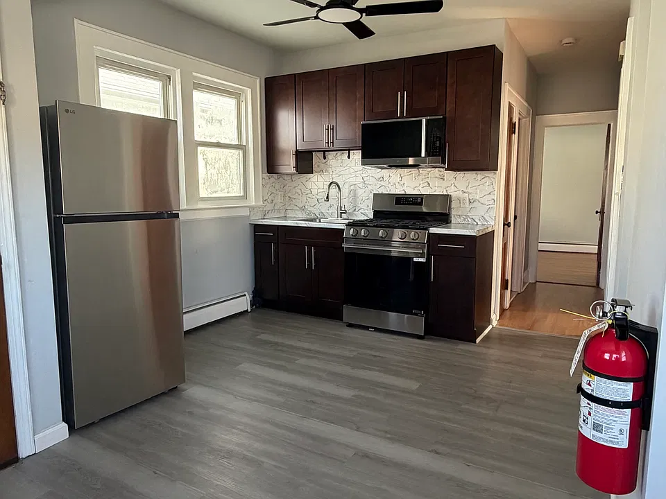 1028 Sheridan Ave #2R