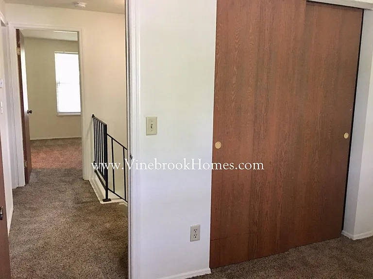 8225 Schoolgate Dr — Photo 9