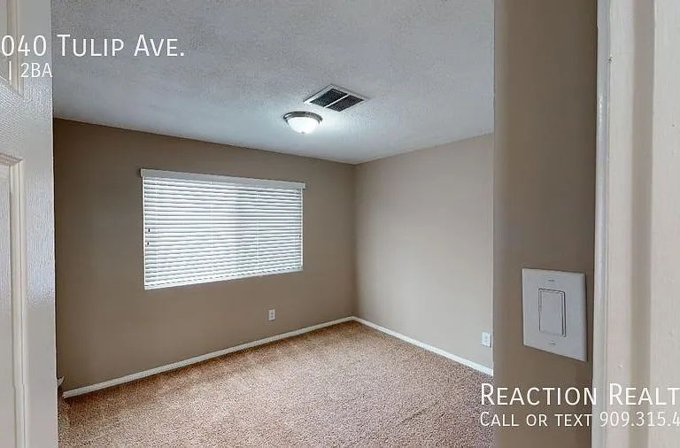 25040 Tulip Ave — Photo 15