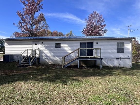 5th image of 100 Treeline Ct