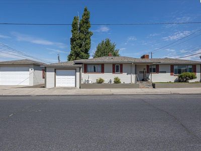 137 S Burke Ave, Connell, WA, 99326