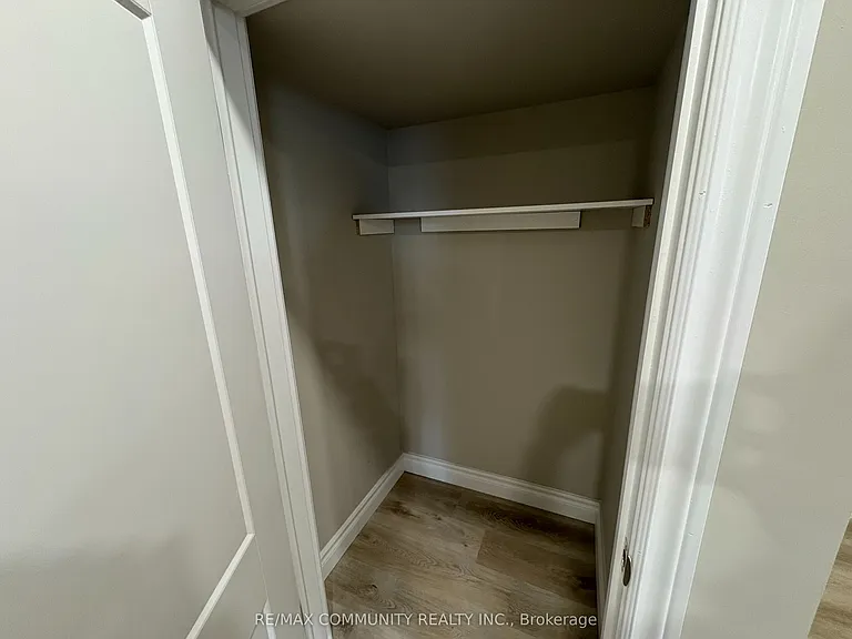 60 Saint Hubert Dr — Photo 10