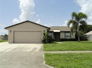 10944 Grandview Ct, Royal Palm Beach, FL 33411